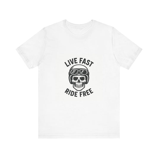 Camiseta Biker Premium “Ride or Die” – Calavera y Pistones